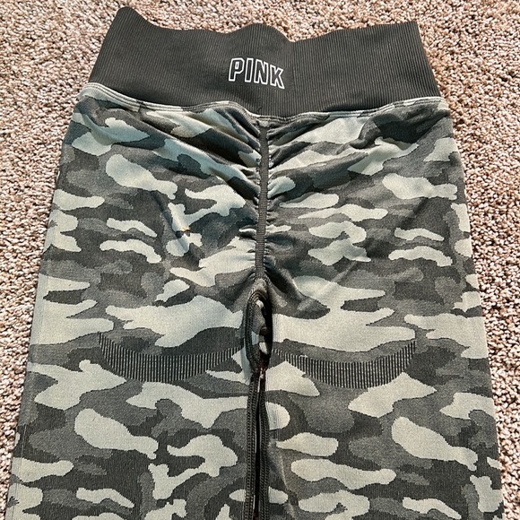 VS Pink Sport High-Waisted Camo Seamless Leggings - Picture 5 of 7